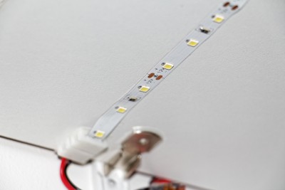 Ruban LED collé